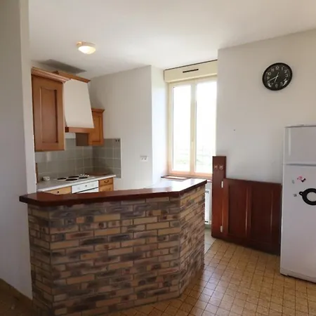Casa vacanze Maison De Montagne Renovee, 9 Pers, Terrasse, Jardin, Animaux Acceptes, Proche Activites Plein Air - Fr-1-742-324 *